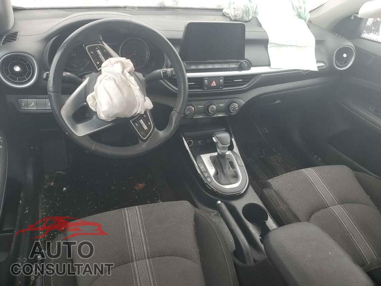 KIA FORTE 2023 - 3KPF34AD7PE595084