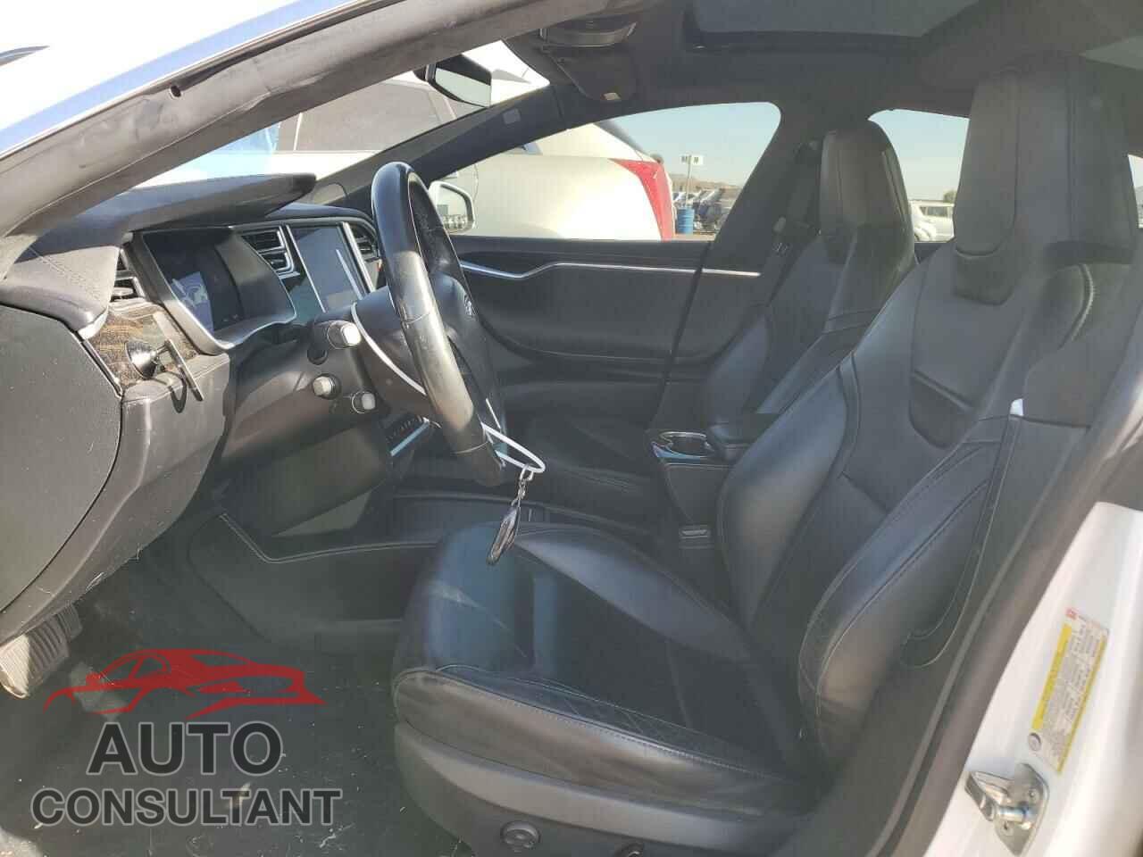 TESLA MODEL S 2016 - 5YJSA1E1XGF157012