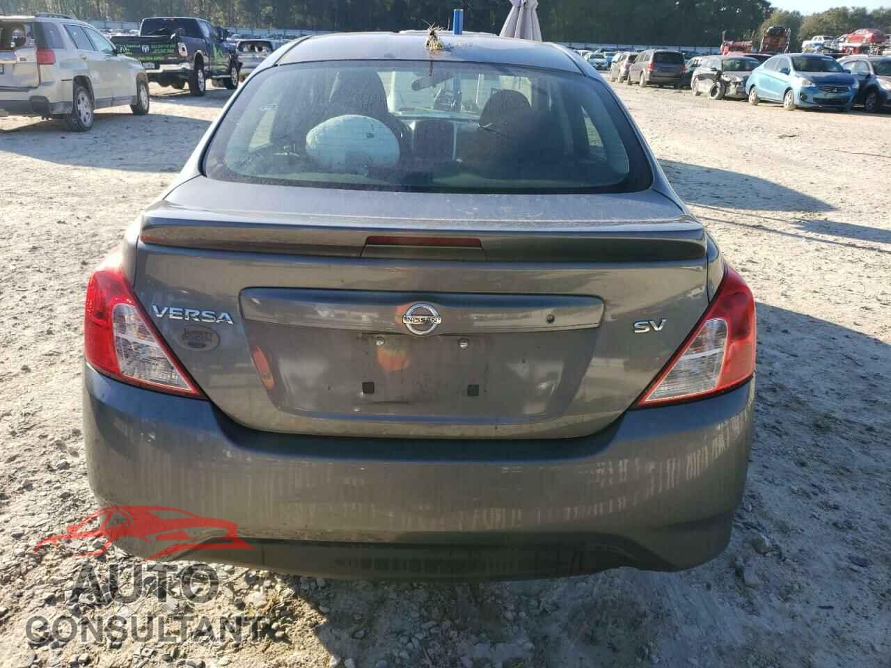 NISSAN VERSA 2017 - 3N1CN7AP3HL902596