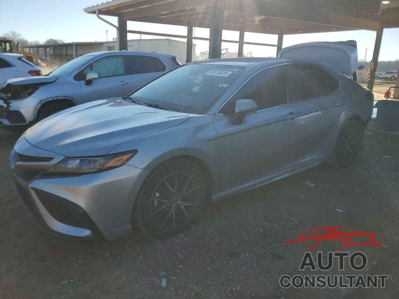 TOYOTA CAMRY 2023 - 4T1G11AKXPU810560