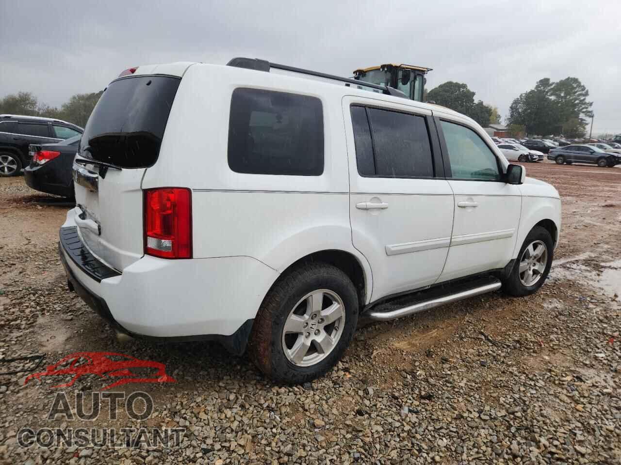 HONDA PILOT 2011 - 5FNYF3H59BB038883