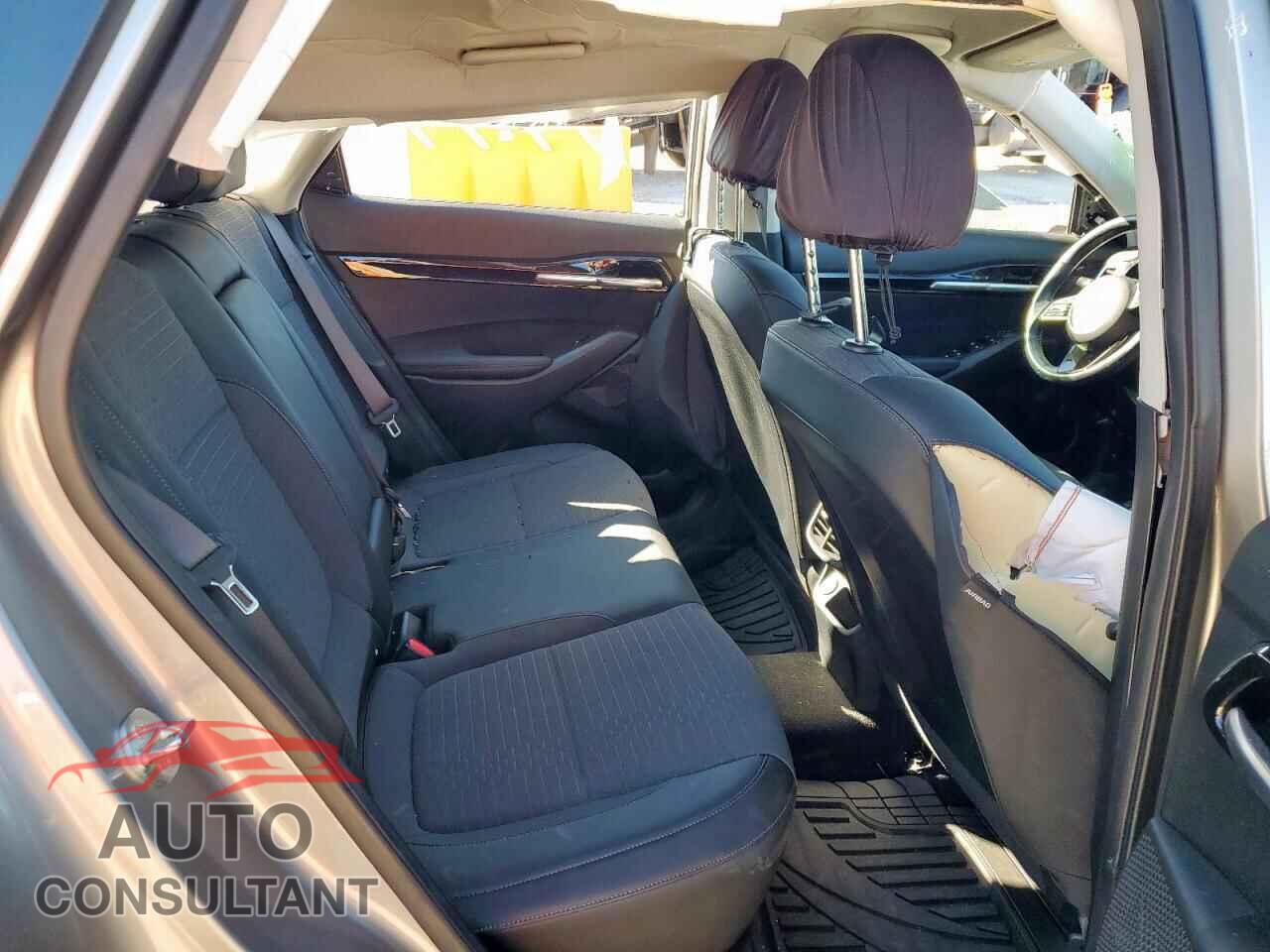 KIA SELTOS 2023 - KNDEU2AA2P7451882