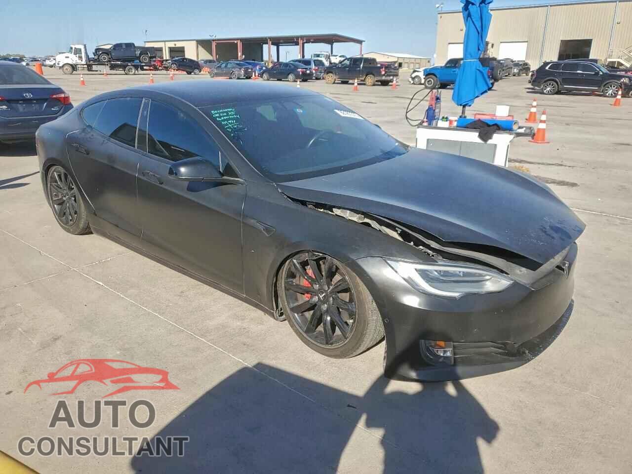 TESLA MODEL S 2020 - 5YJSA1E49LF401950