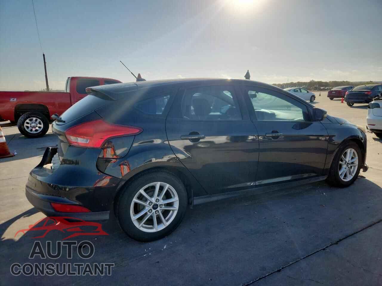FORD FOCUS 2015 - 1FADP3K28FL379775
