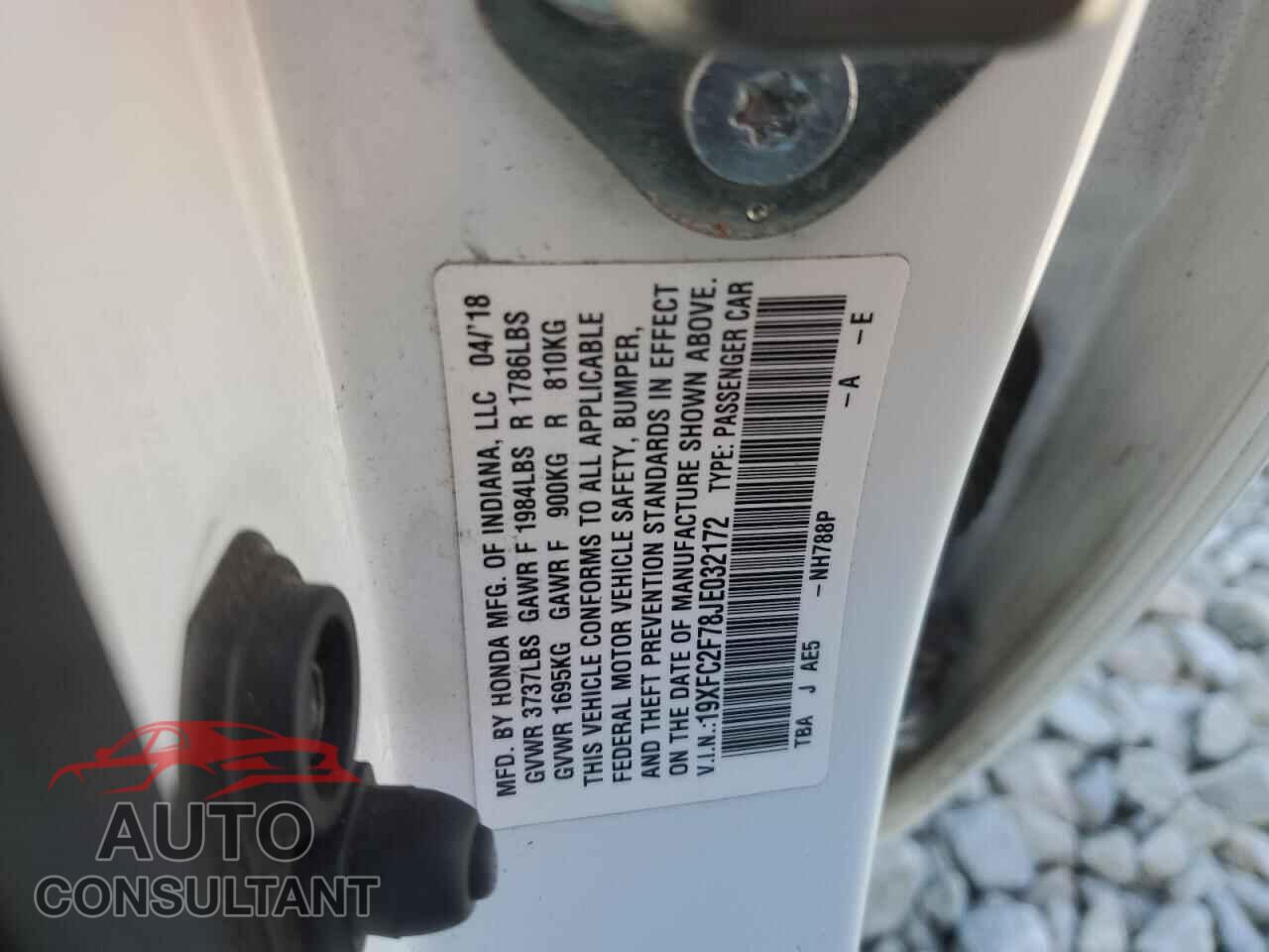 HONDA CIVIC 2018 - 19XFC2F78JE032172