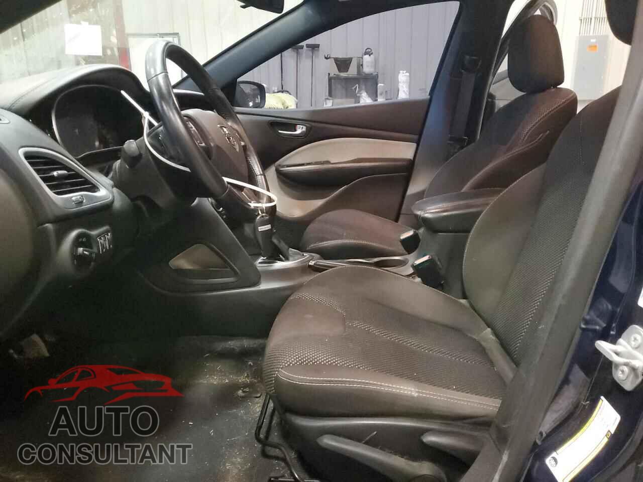 DODGE DART 2015 - 1C3CDFBB1FD403686