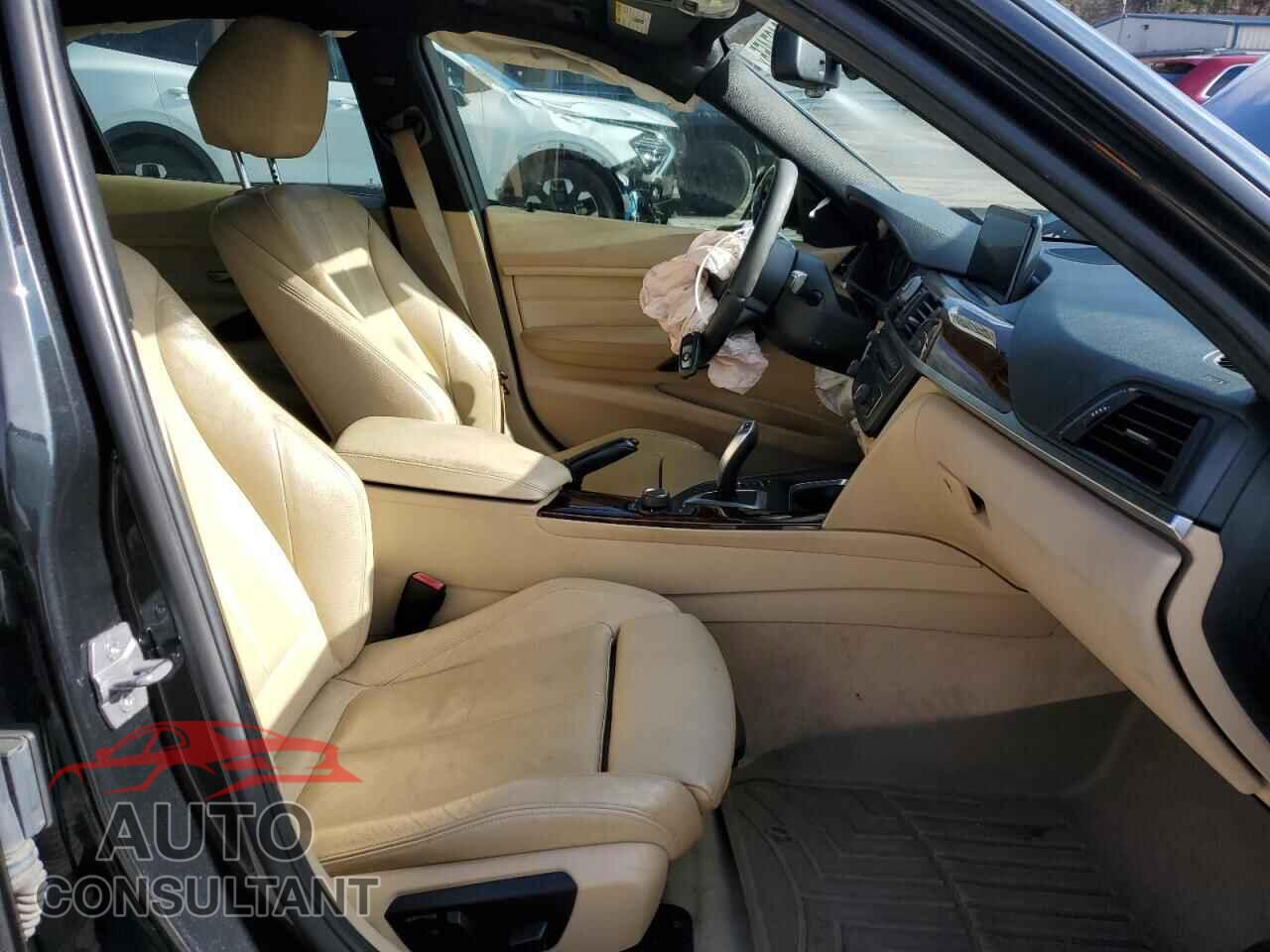 BMW 3 SERIES 2013 - WBA3B3C53DJ811143