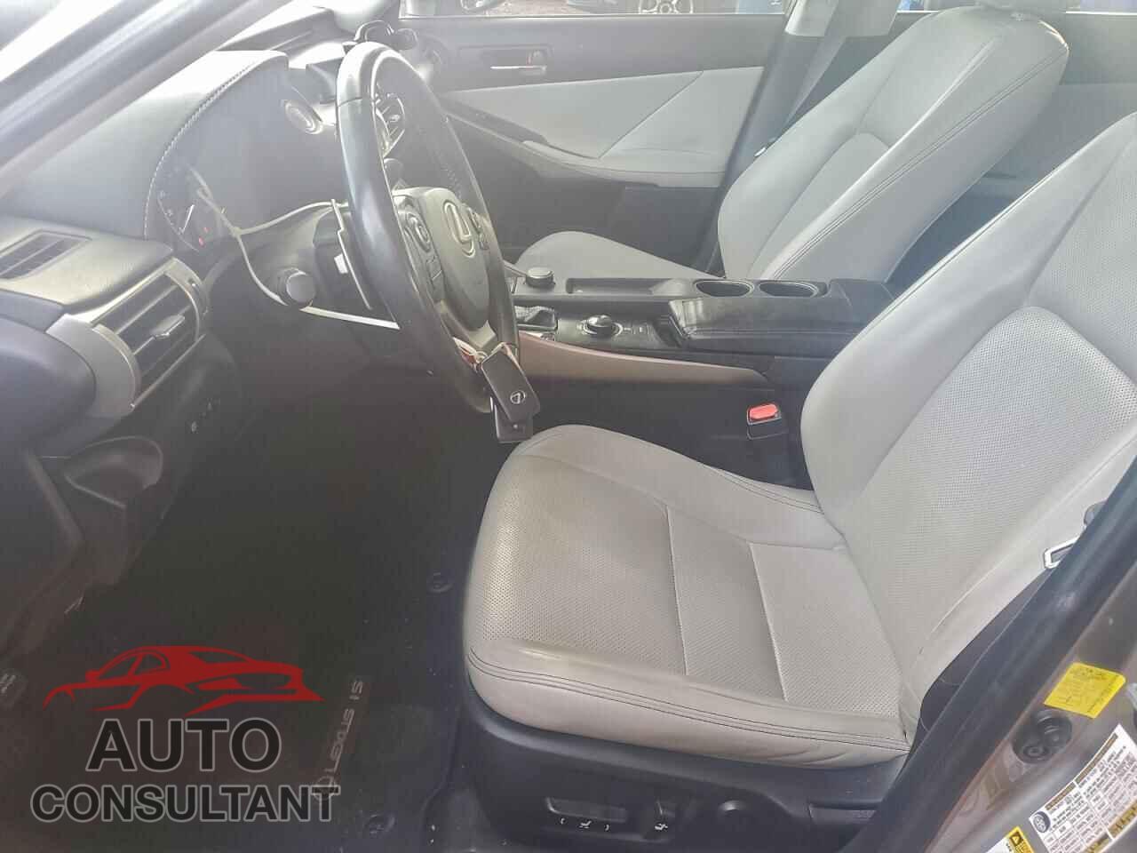LEXUS IS 2014 - JTHBF1D22E5010711