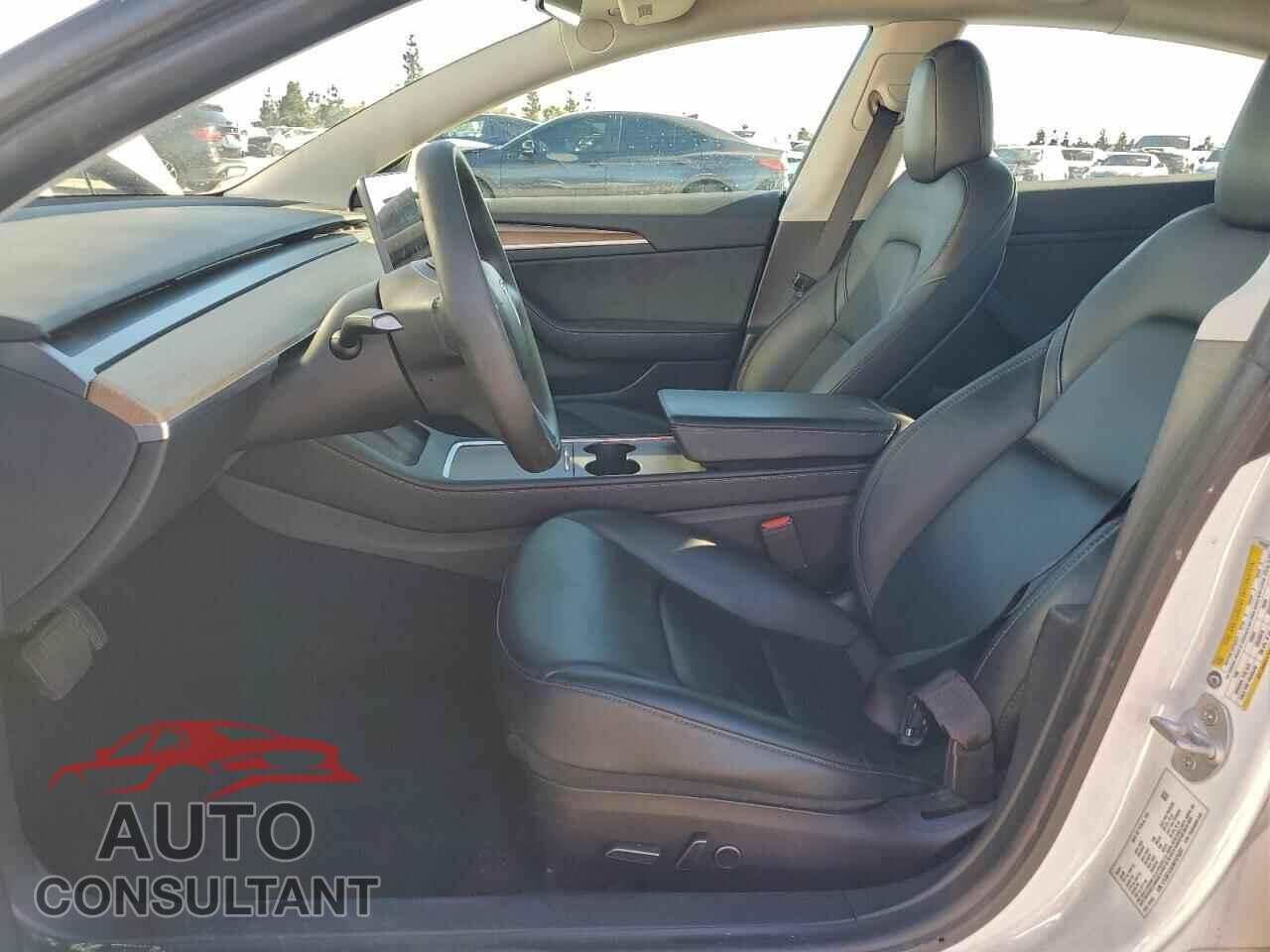 TESLA MODEL 3 2021 - 5YJ3E1EA5MF976207