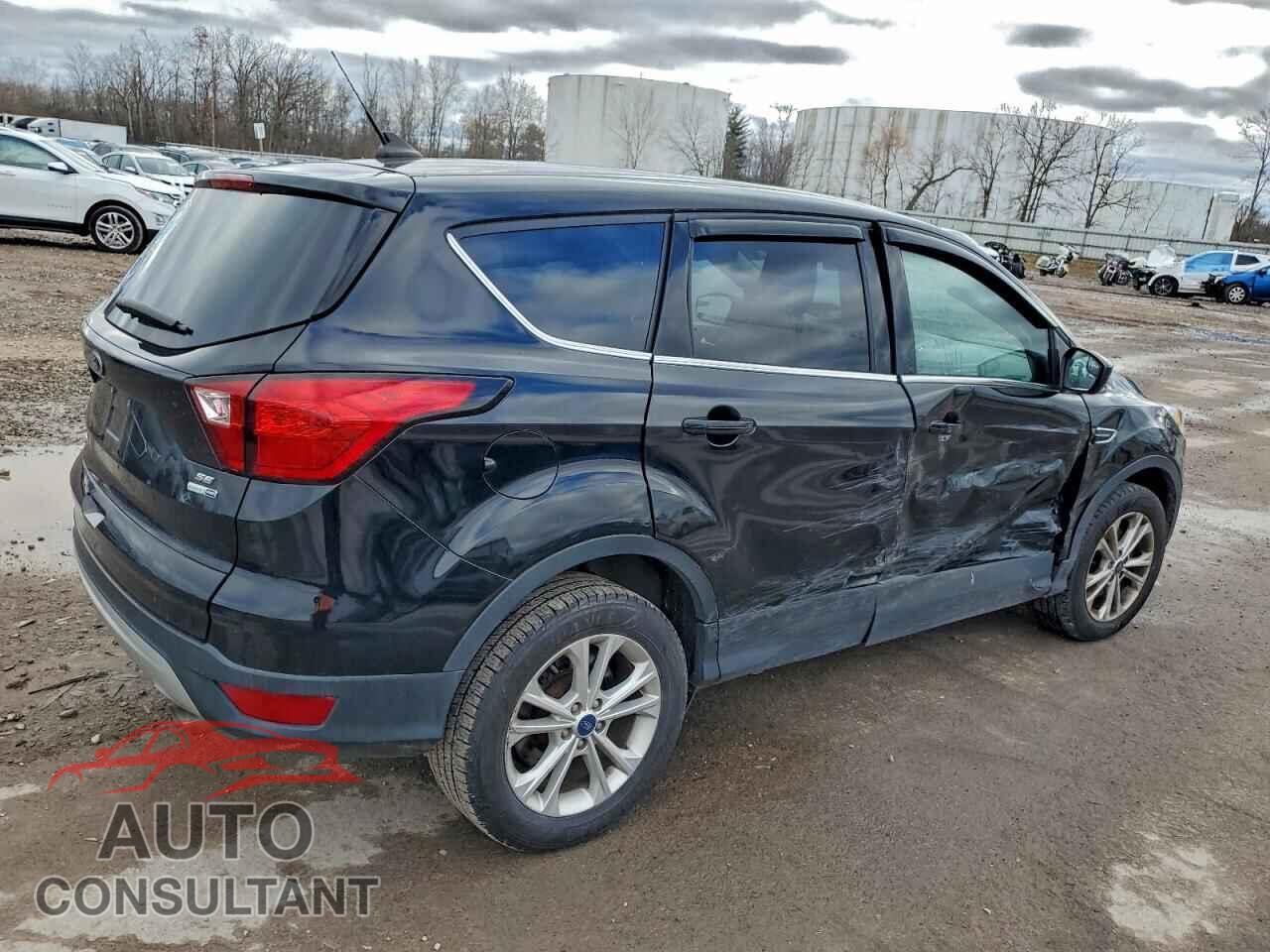FORD ESCAPE 2019 - 1FMCU9GD3KUB43644