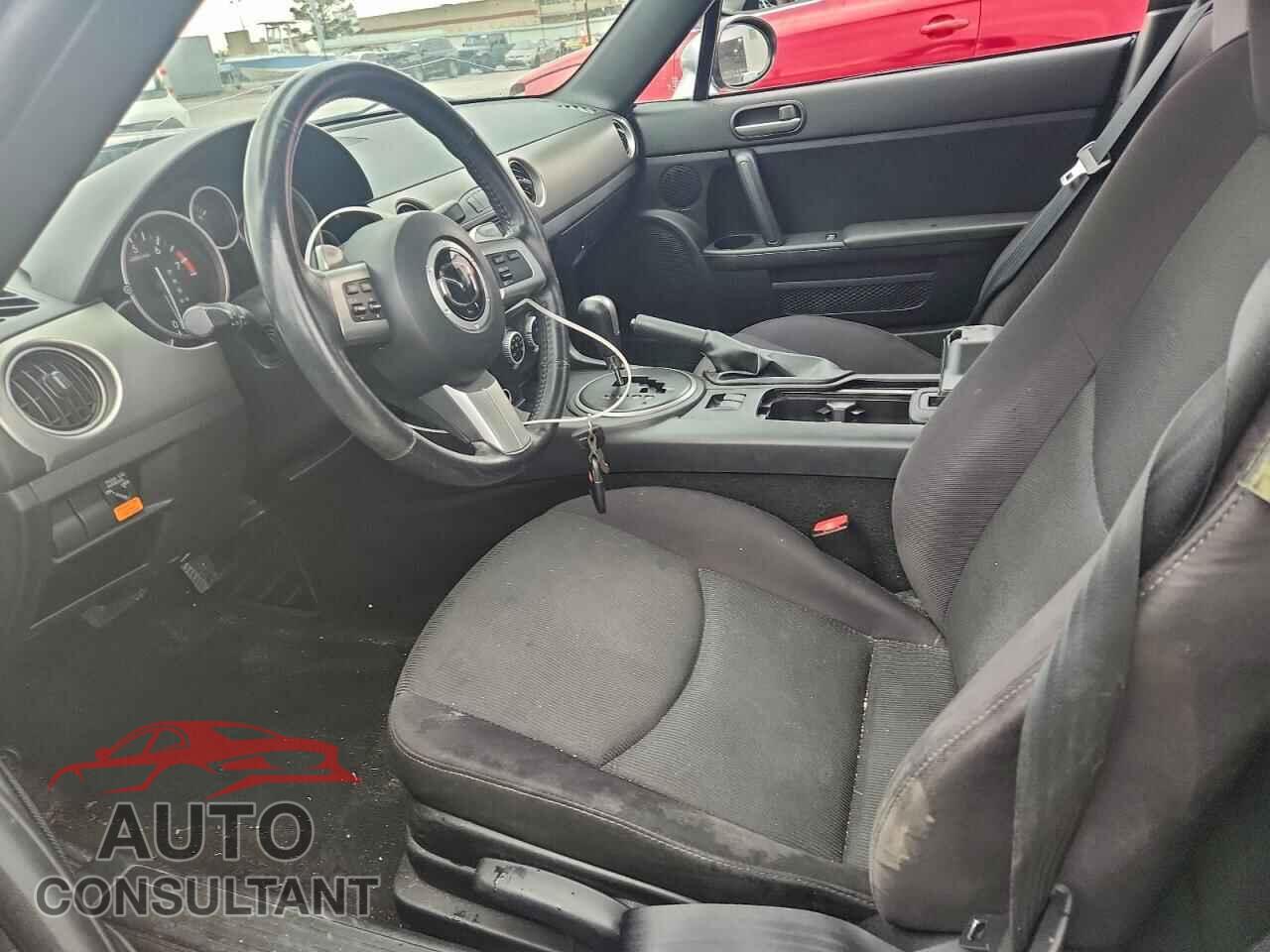 MAZDA MX5 2011 - JM1NC2MF2B0213686
