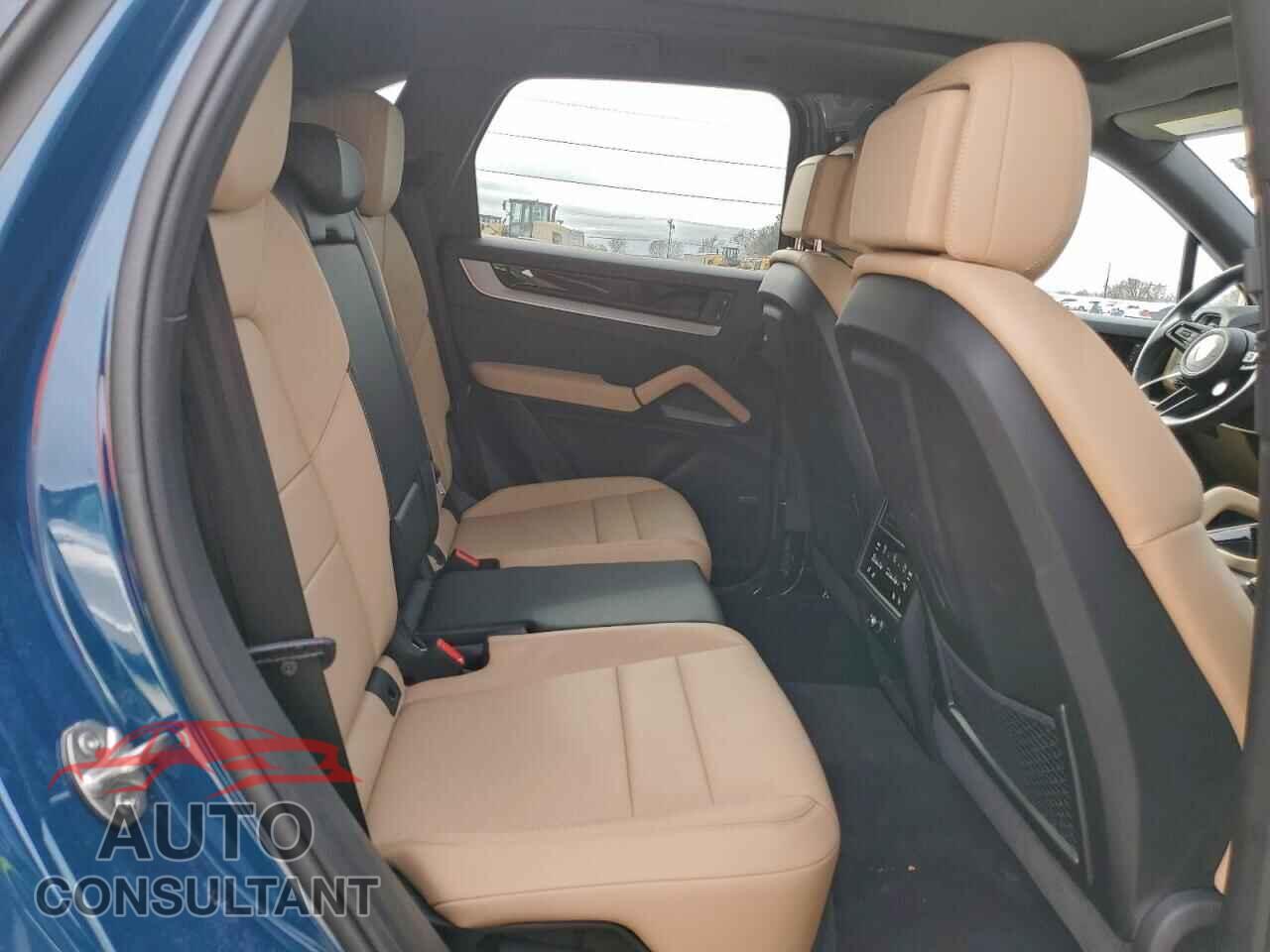 PORSCHE CAYENNE 2025 - WP1AA2AY8SDA04499