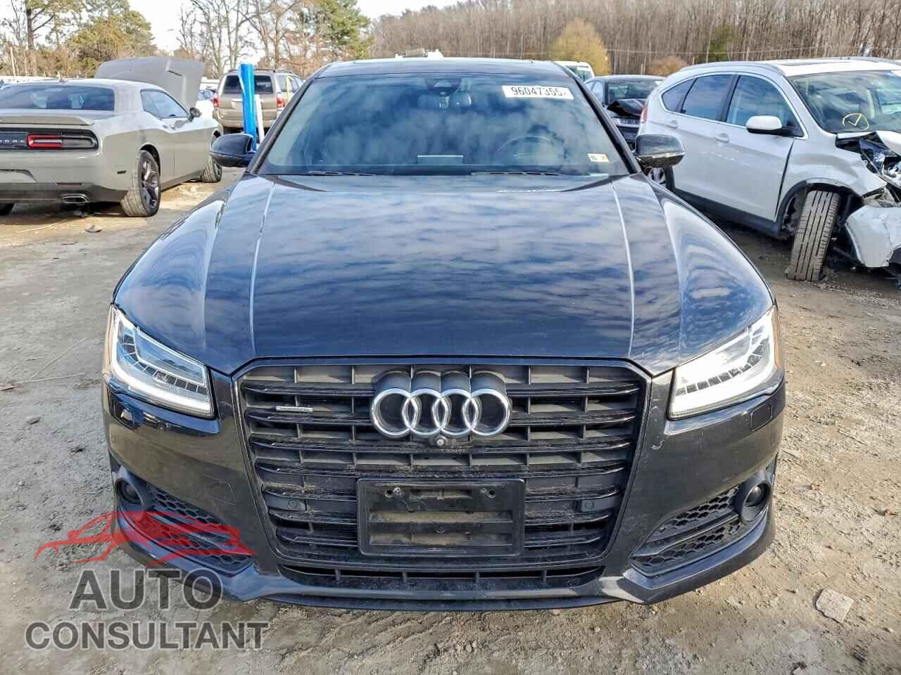 AUDI A8 2017 - WAU44AFD2HN006108