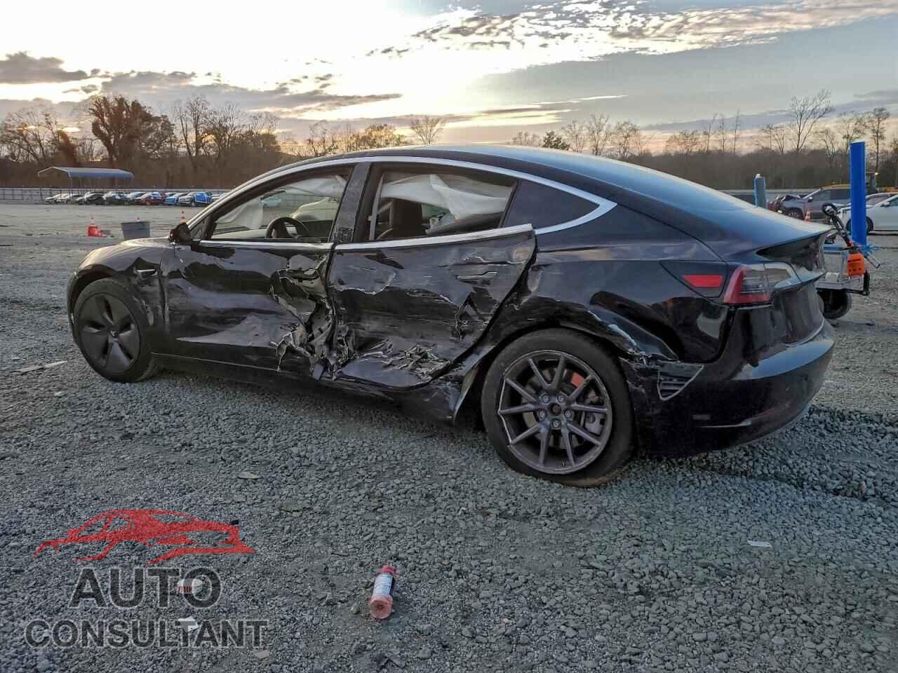 TESLA MODEL 3 2018 - 5YJ3E1EB2JF118617