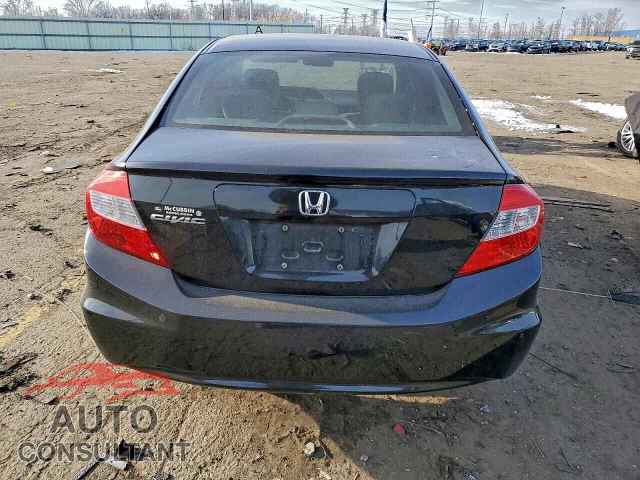 HONDA CIVIC 2012 - 2HGFB2F55CH312500