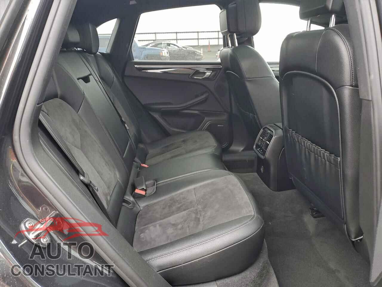 PORSCHE MACAN 2017 - WP1AA2A51HLB83375