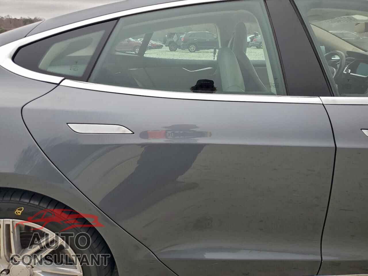 TESLA MODEL S 2013 - 5YJSA1CG7DFP26515