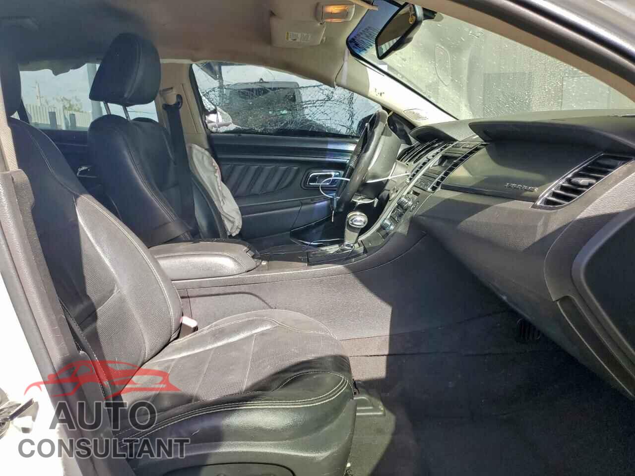 FORD TAURUS 2011 - 1FAHP2EW0BG109727