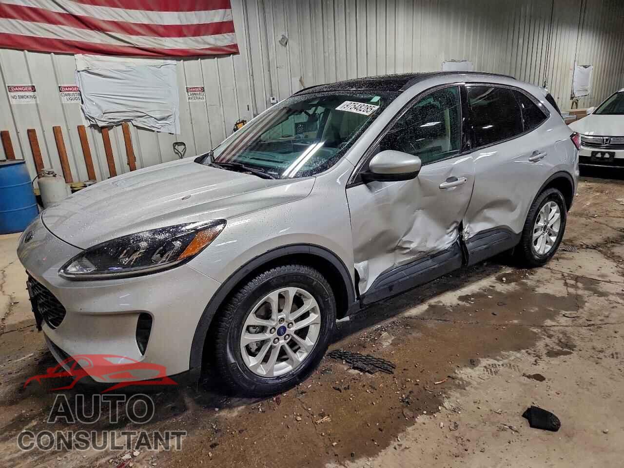 FORD ESCAPE 2020 - 1FMCU0G64LUA96221