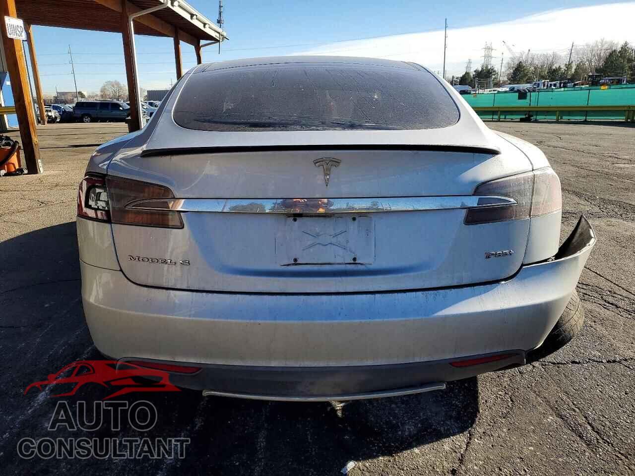 TESLA MODEL S 2013 - 5YJSA1CP6DFP23587