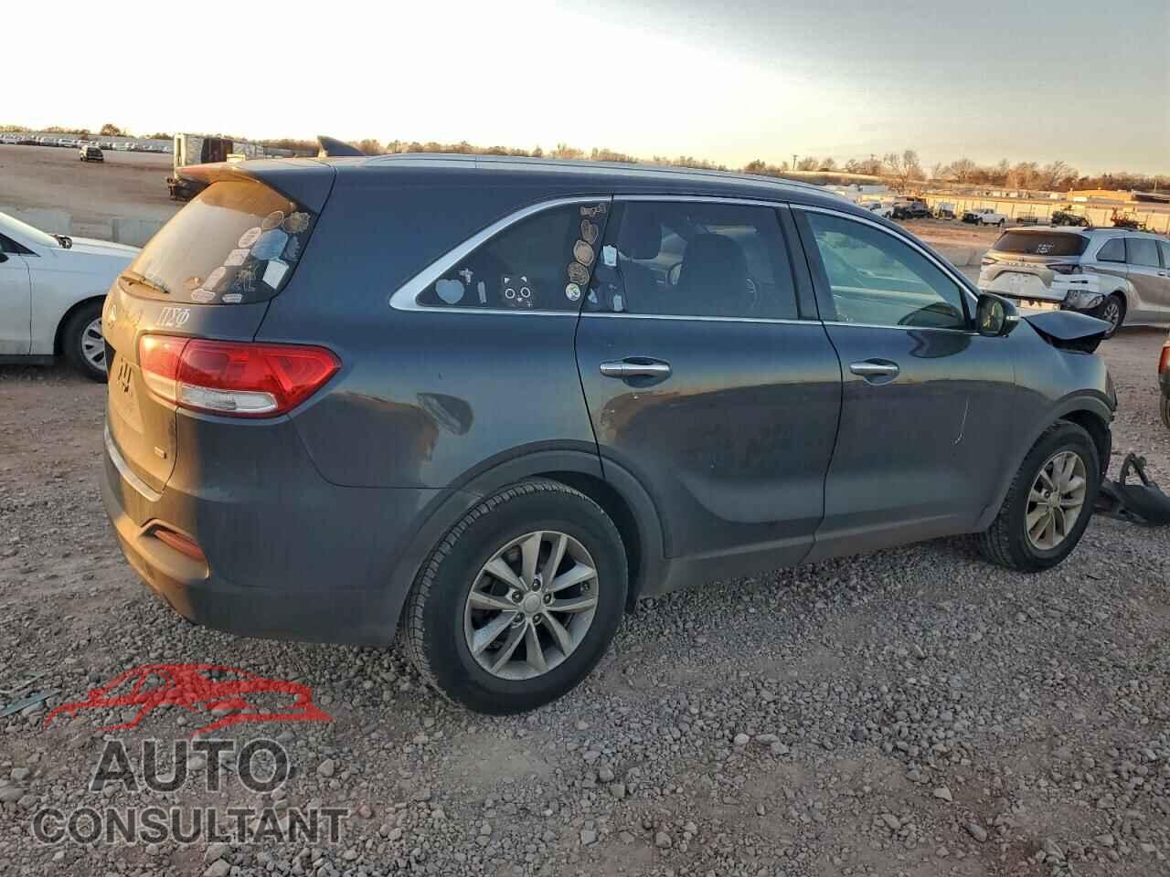 KIA SORENTO 2017 - 5XYPG4A39HG257433