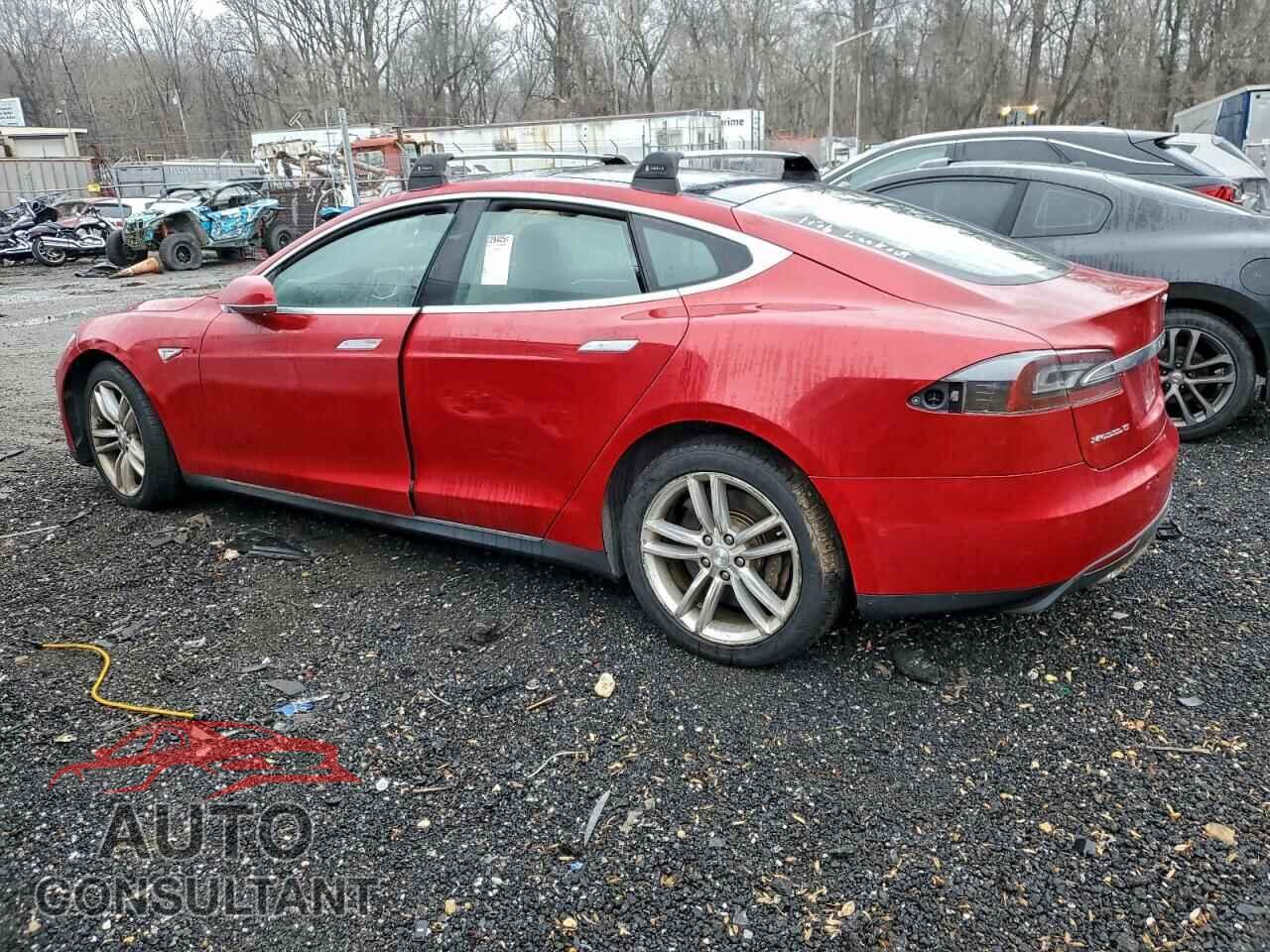 TESLA MODEL S 2014 - 5YJSA1S12EFP68136