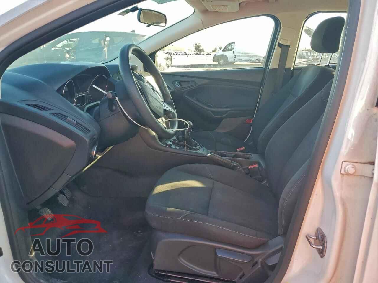 FORD FOCUS 2016 - 1FADP3E24GL367927