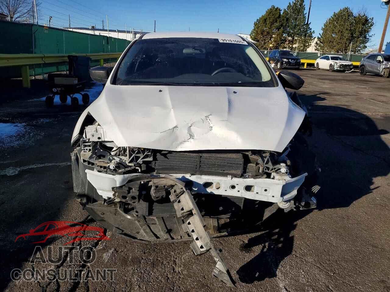 FORD FOCUS 2017 - 1FADP3E21HL221101