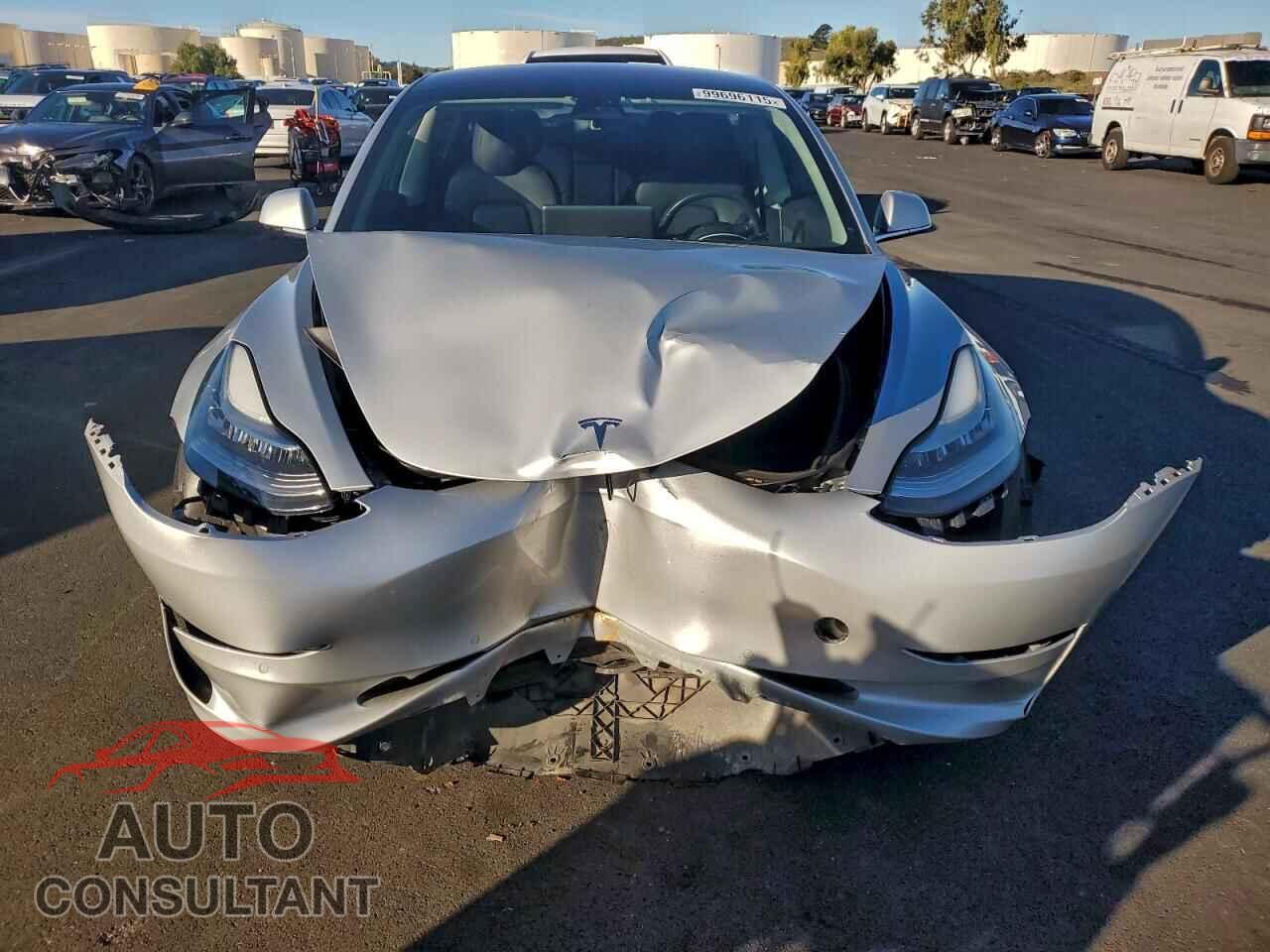 TESLA MODEL 3 2018 - 5YJ3E1EA0JF046582