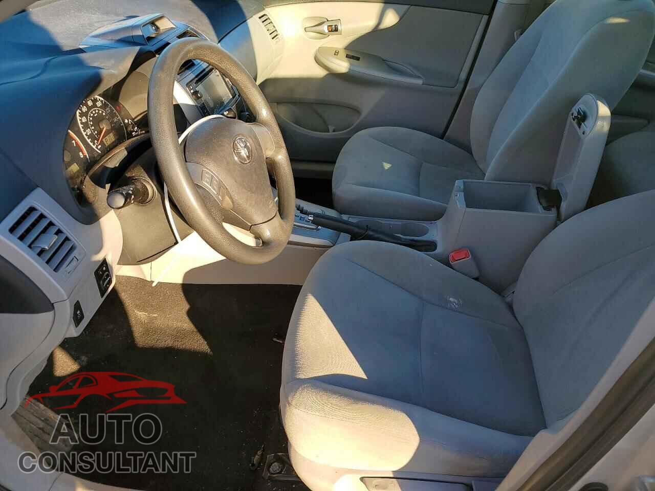 TOYOTA COROLLA 2013 - 2T1BU4EE4DC938636