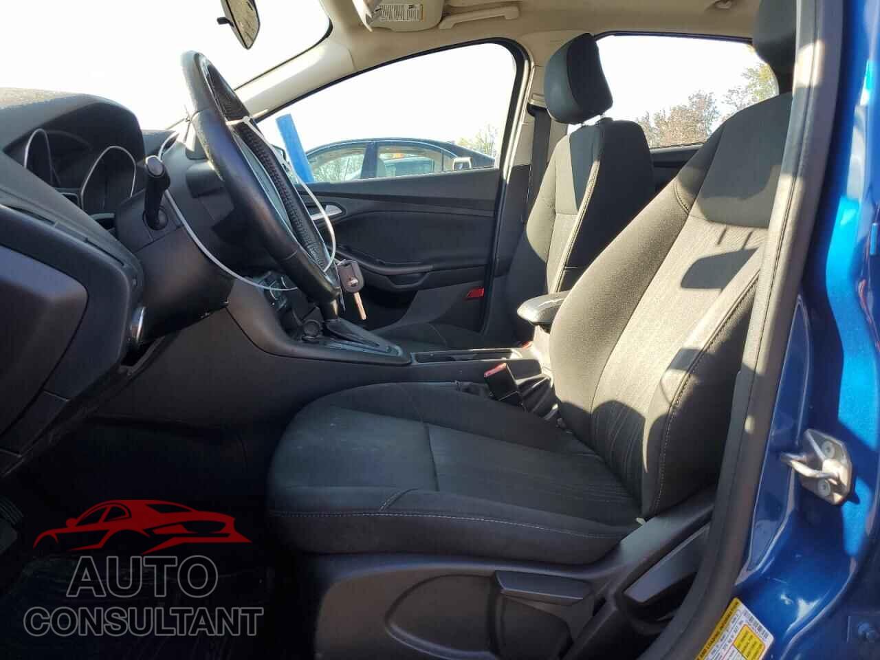 FORD FOCUS 2018 - 1FADP3H29JL227357
