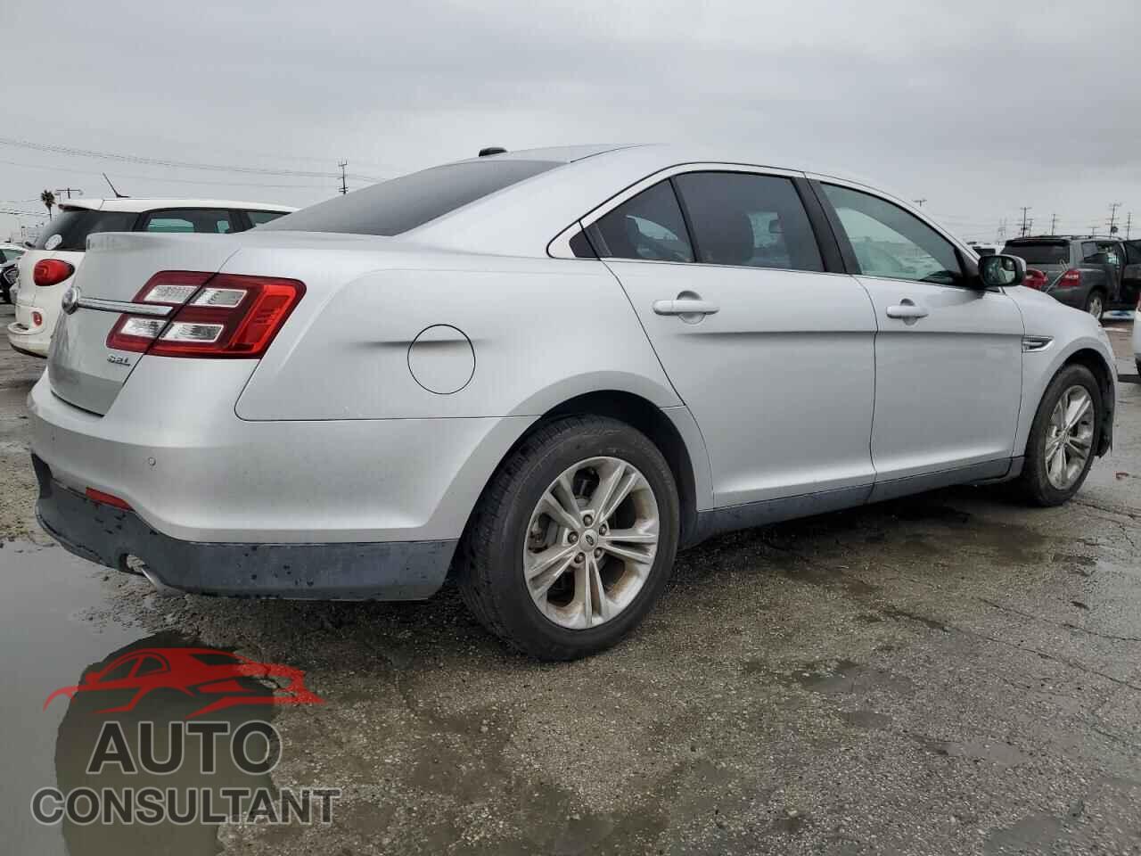 FORD TAURUS 2013 - 1FAHP2E87DG188155