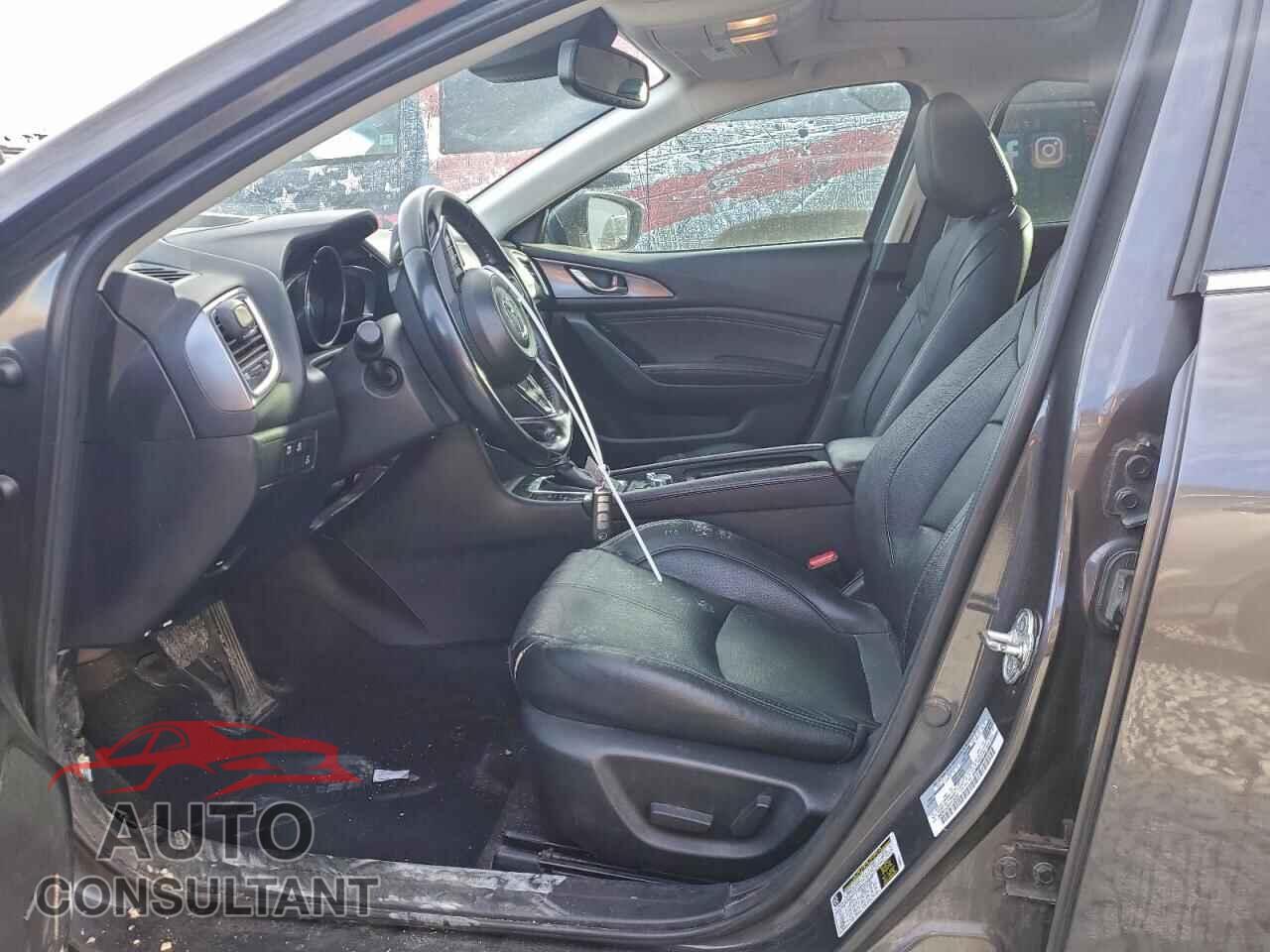 MAZDA 3 2017 - 3MZBN1W39HM130284