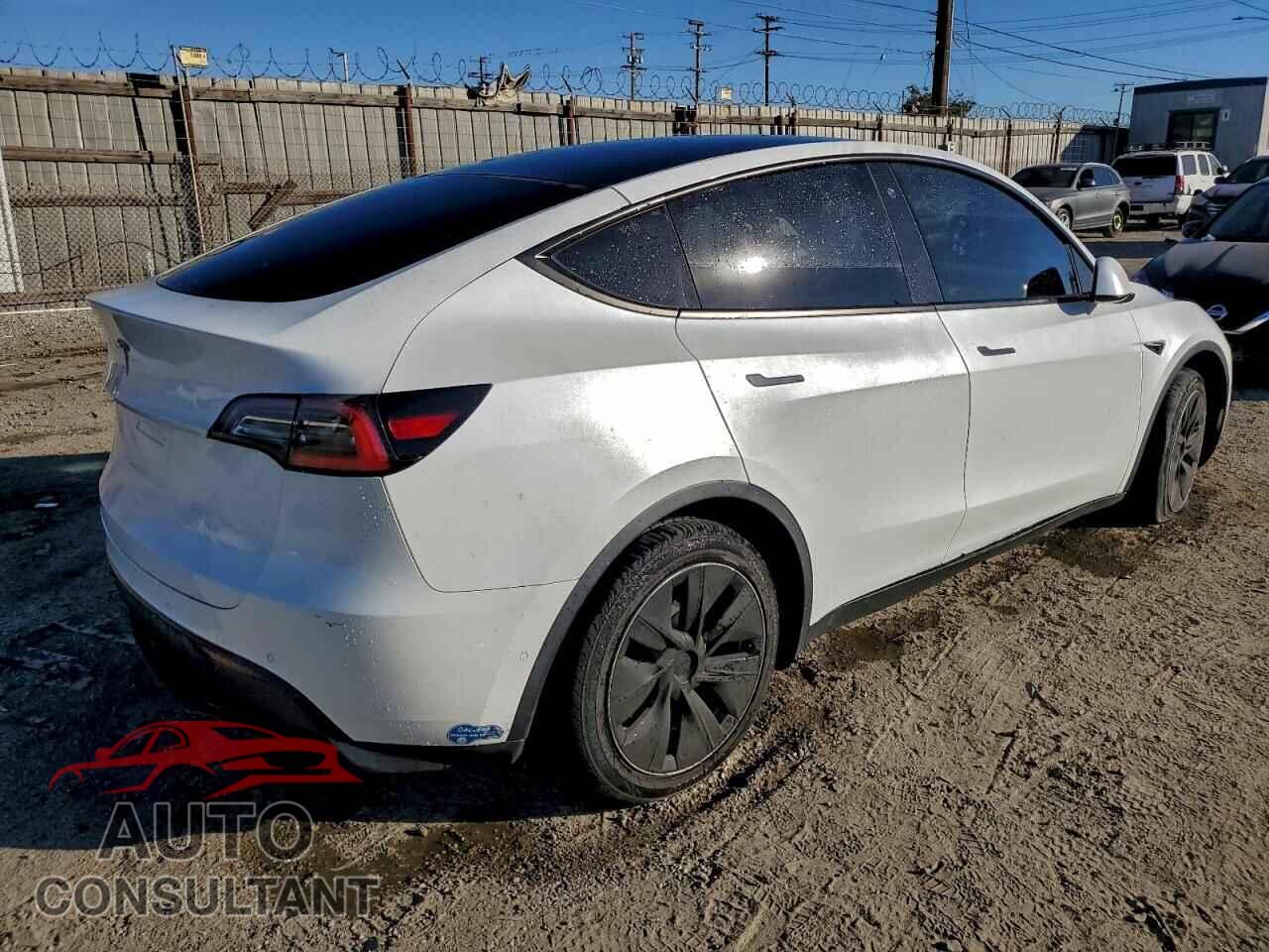TESLA MODEL Y 2021 - 5YJYGDED7MF109483
