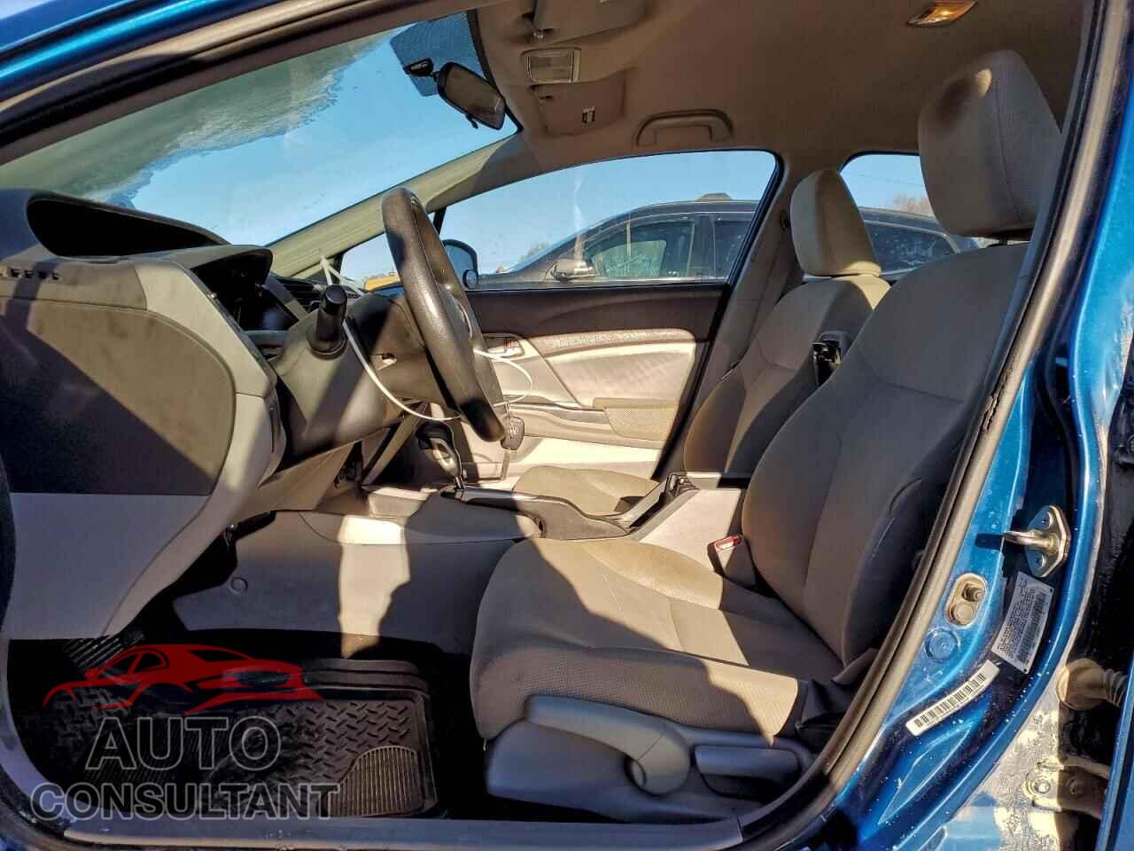 HONDA CIVIC 2012 - 2HGFB2F56CH543891