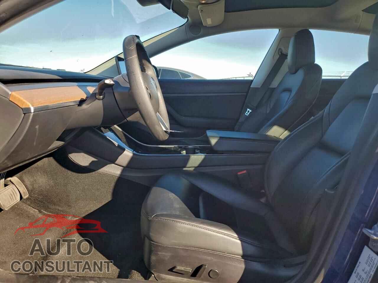 TESLA MODEL 3 2020 - 5YJ3E1EA5LF598310