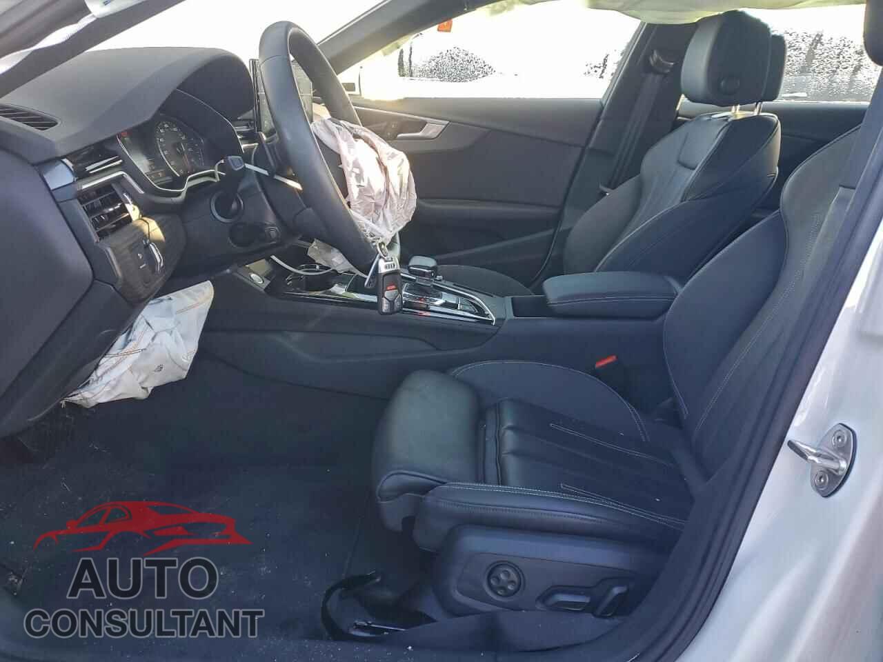 AUDI A4 2023 - WAUDAAF40PN001478