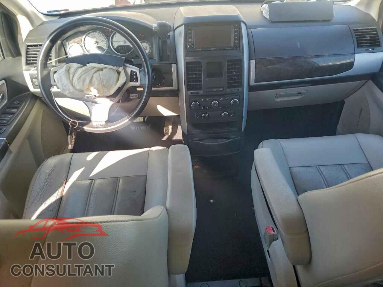 DODGE CARAVAN 2010 - 2D4RN5DX2AR174725