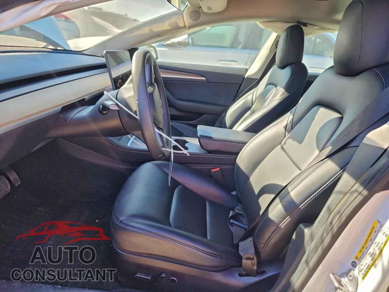 TESLA MODEL 3 2021 - 5YJ3E1EA4MF063616
