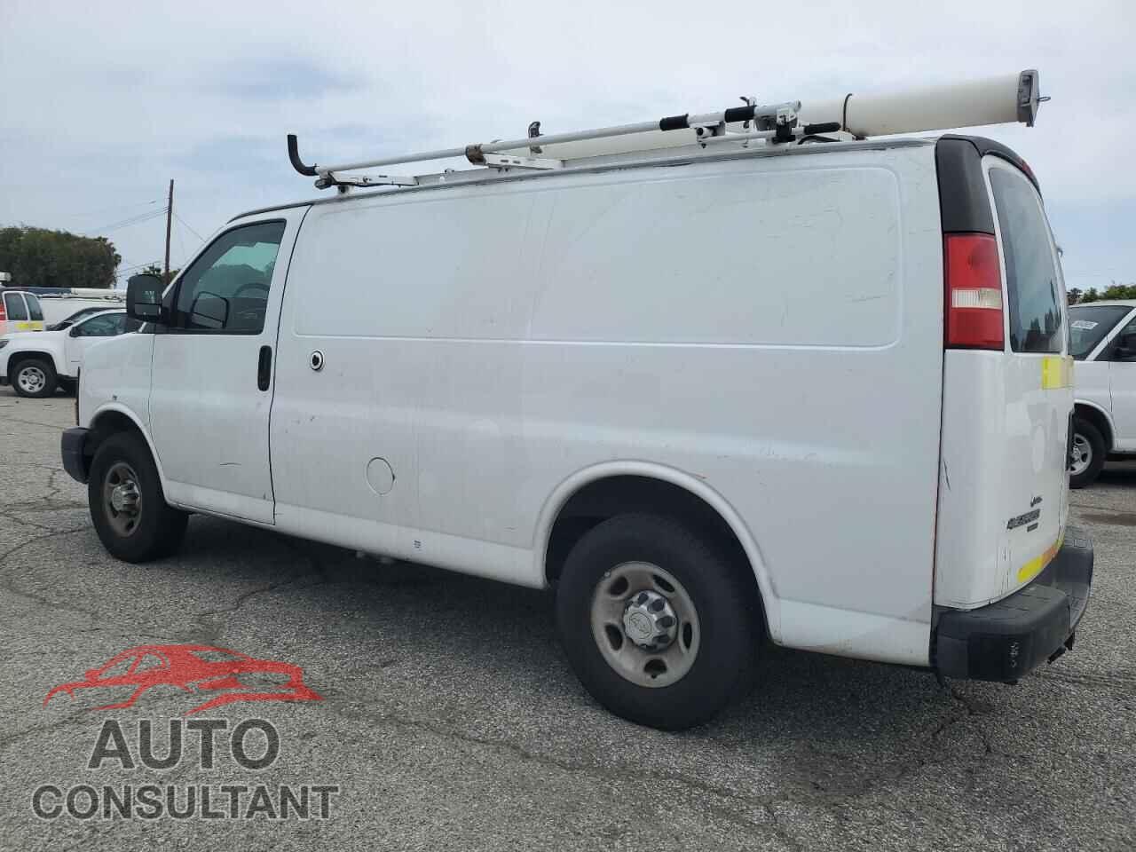 CHEVROLET EXPRESS 2013 - 1GCWGFCB4D1902690