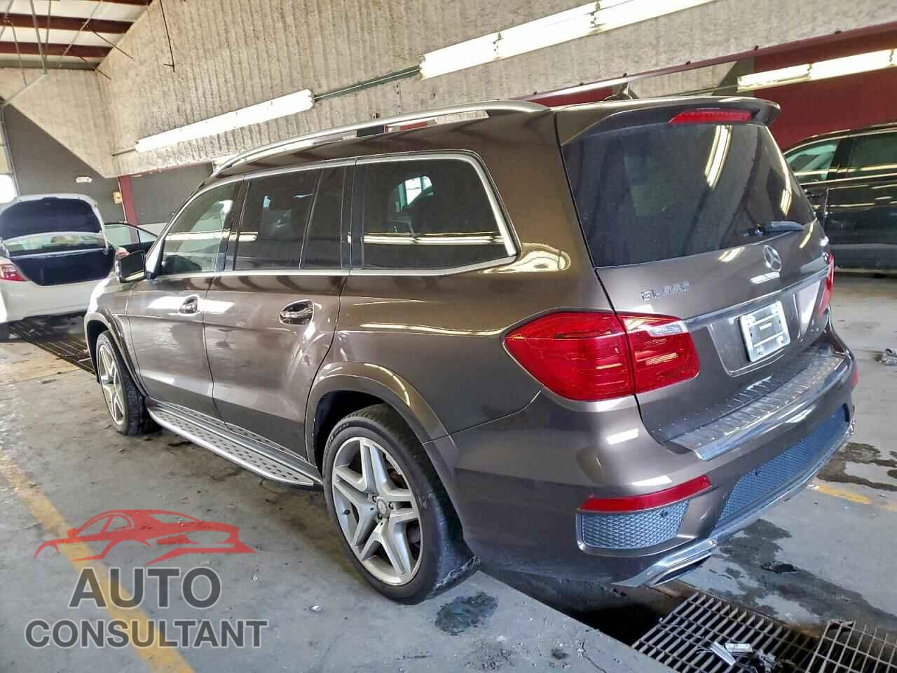 MERCEDES-BENZ GL-CLASS 2015 - 4JGDF7DEXFA502995