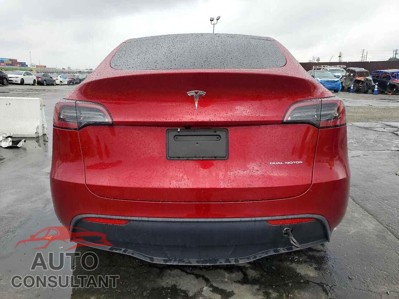TESLA MODEL Y 2024 - 7SAYGDEE4RF071620