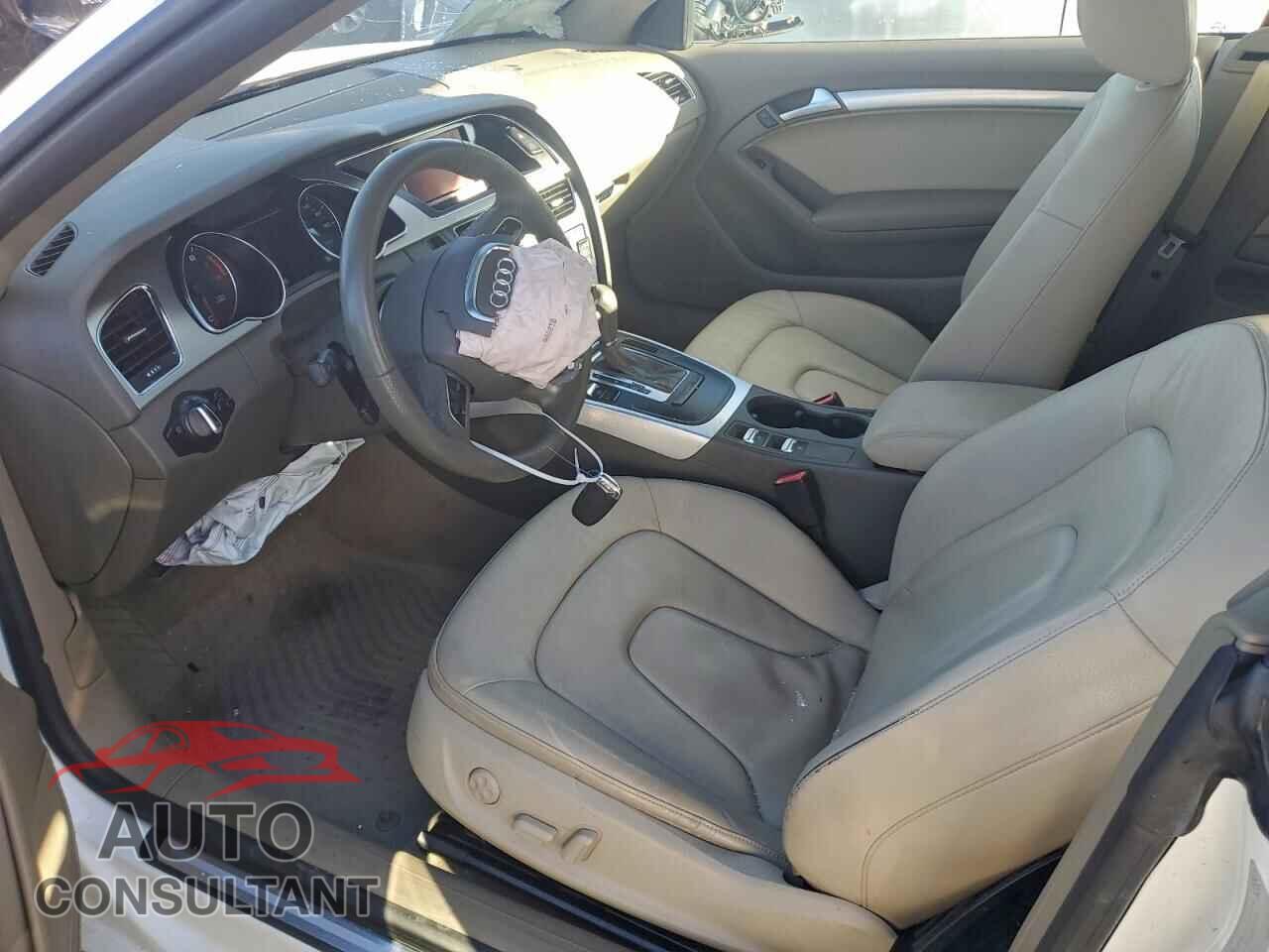 AUDI A5 2012 - WAULFAFH2CN004084