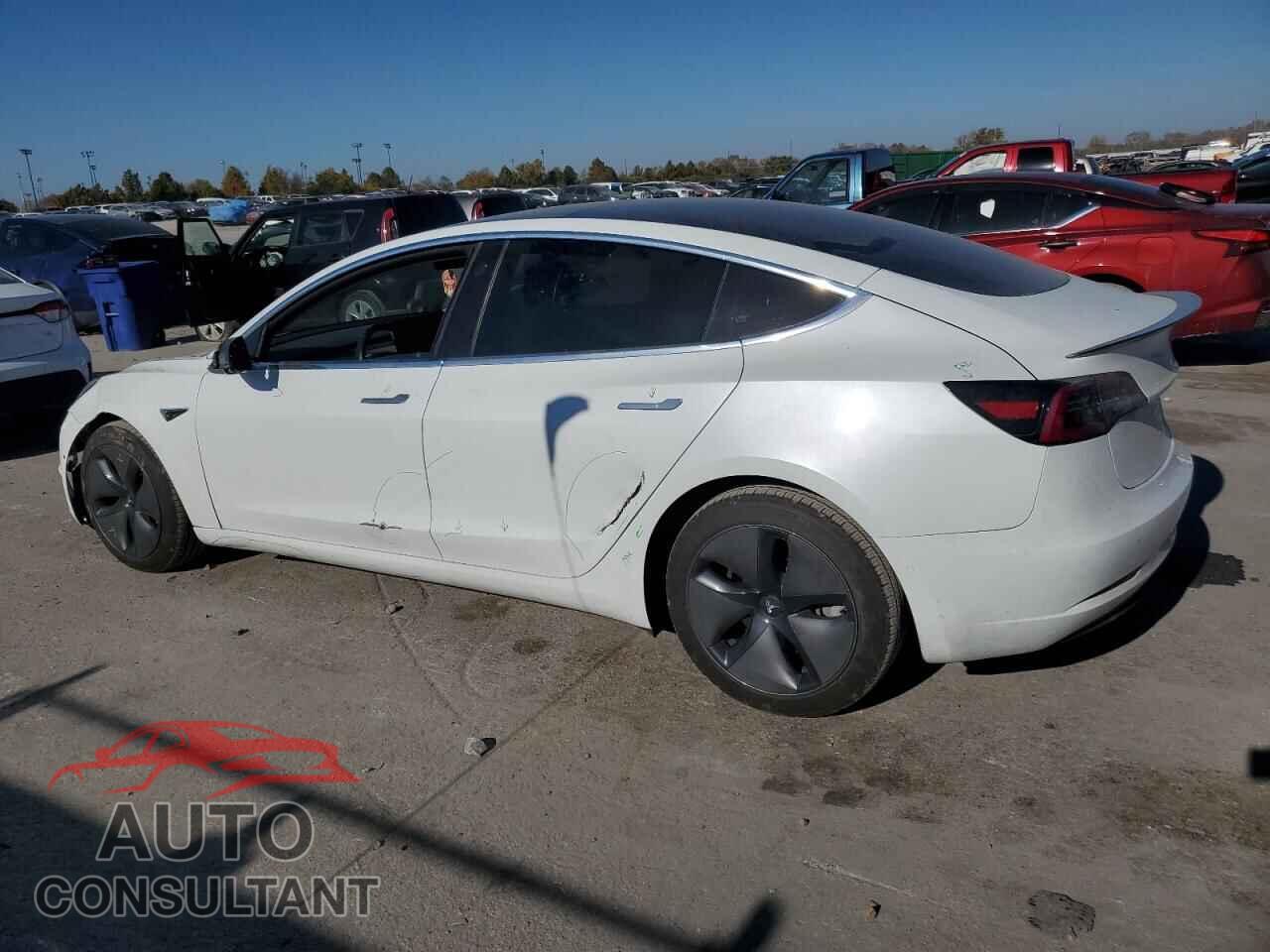 TESLA MODEL 3 2018 - 5YJ3E1EB5JF092255