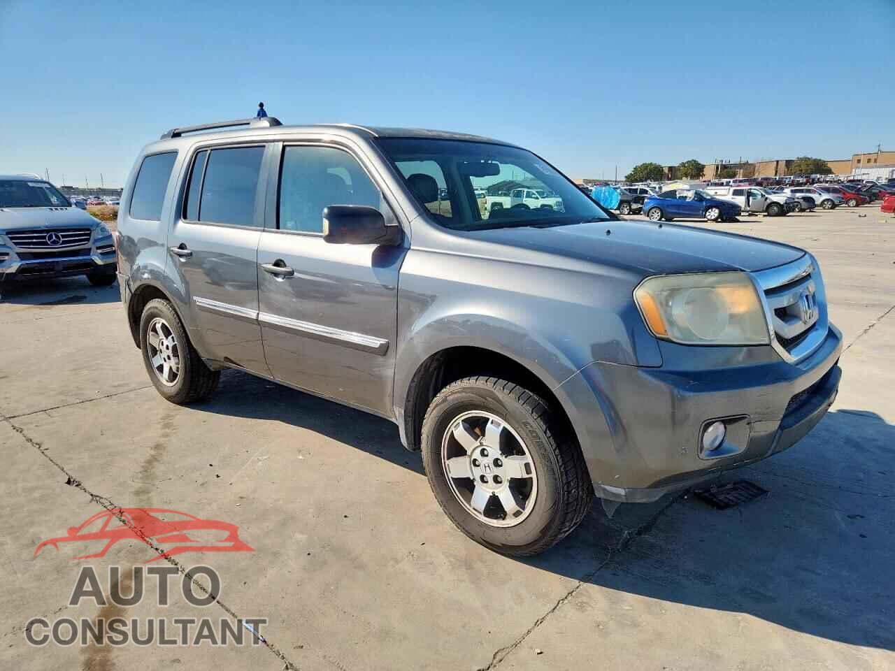 HONDA PILOT 2011 - 5FNYF3H95BB011635