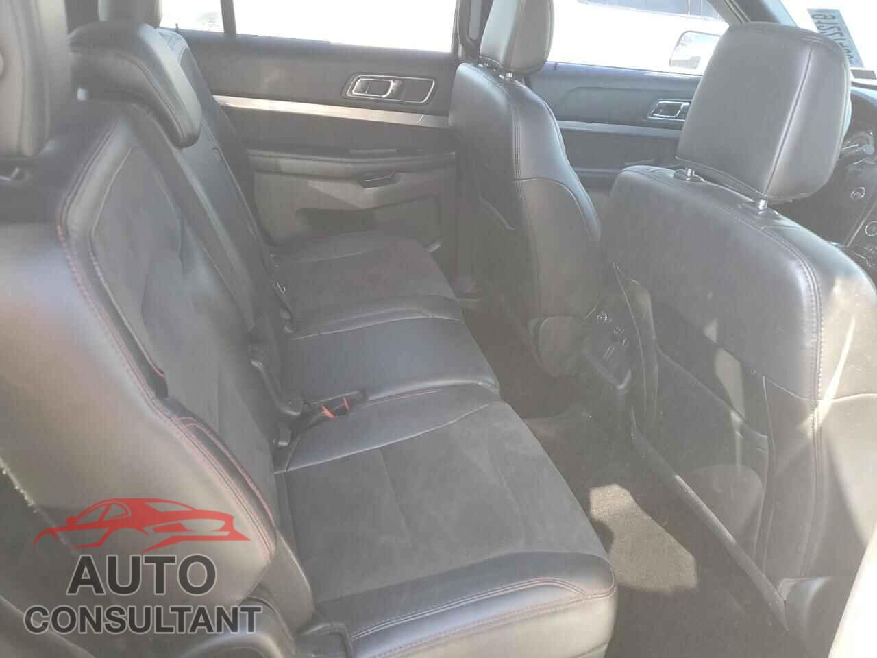 FORD EXPLORER 2018 - 1FM5K8D85JGB83172