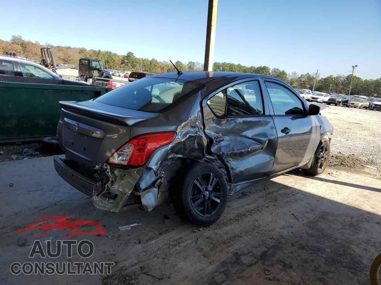 NISSAN VERSA 2019 - 3N1CN7AP3KL808127