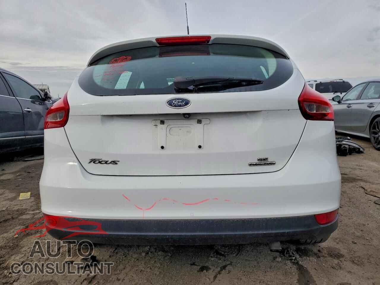 FORD FOCUS 2016 - 1FADP3K2XGL339215