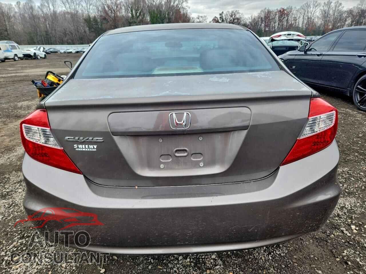 HONDA CIVIC 2012 - 2HGFB2F86CH517379