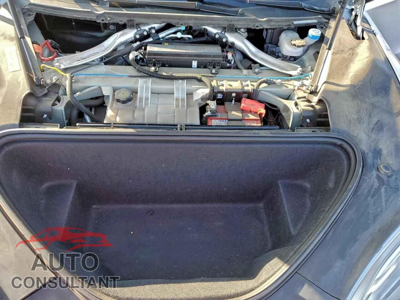 TESLA MODEL S 2018 - 5YJSA1E23JF259218